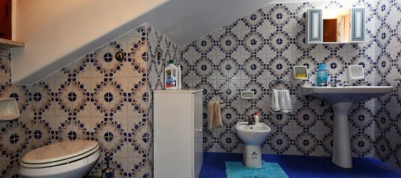 Apartamento de 5 habitaciónes en Amandola, Italy No. 105368 11