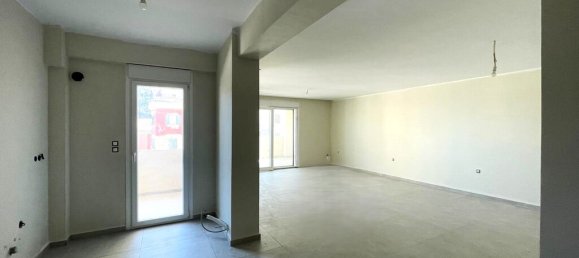 3 Schlafzimmer Wohnung in Corfu, Greece, Nr. 52827 2