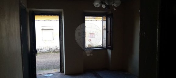 3 bedrooms House in Abrantes, Portugal No. 19742 8