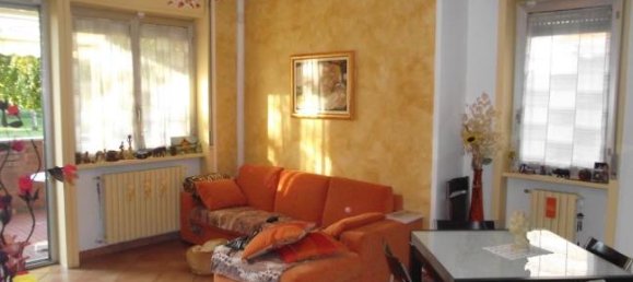 3 rooms Apartment in Bellinzago Novarese, Italy No. 253746 2