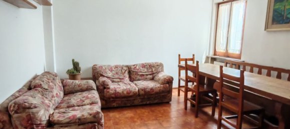 5 rooms Penthouse in Quarrata, Italy No. 285278 5