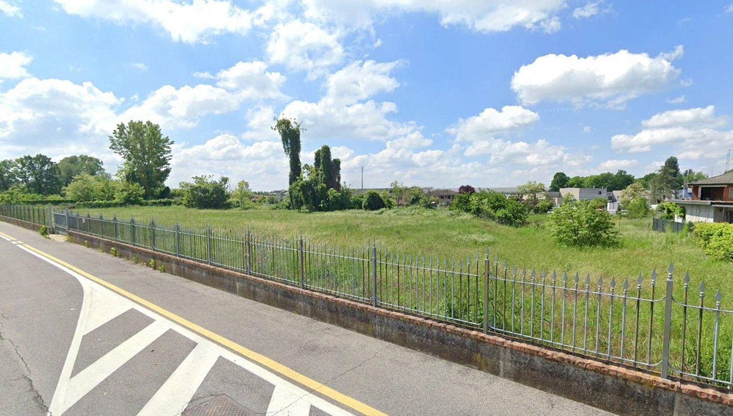 2467m² Land in Pandino, Italy No. 24290