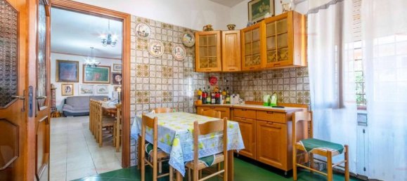 5-salle Appartement à Rome, Italy No. 110687 10