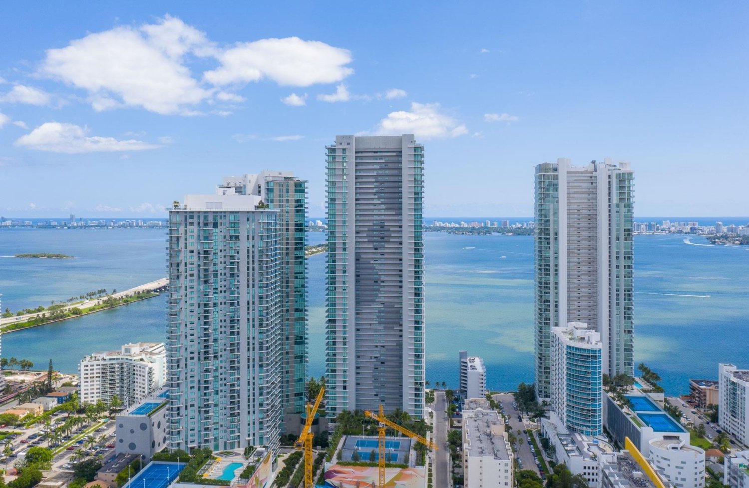 3 dormitorios propiedad comercial en venta en Miami, Miami-Dade, Florida, USA № 613491