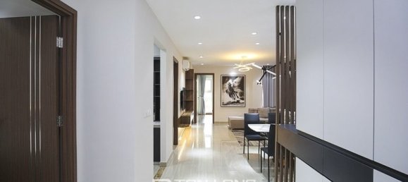 Apartamento de 3 dormitorios en Tay Ho, Vietnam No. 758 4