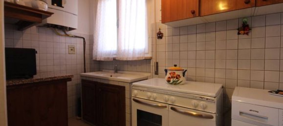 2 bedrooms Apartment in Sassetta, Italy No. 174053 8