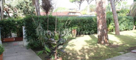 6 غرف نوم فيلا في Forte dei Marmi, Italy رقم 129549 3