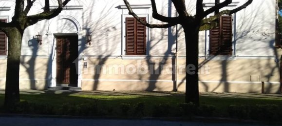 6 غرف نوم فيلا في Forte dei Marmi, Italy رقم 129549 2