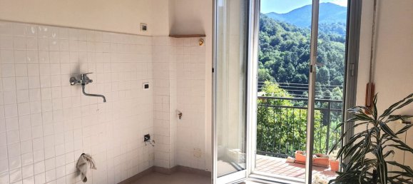 6 غرف نوم شقة في Savignone, Italy رقم 364692 4