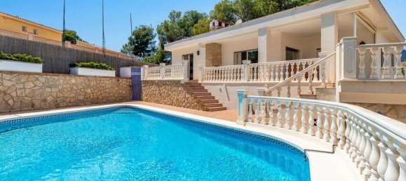 3 bedrooms Villa in Alicante, Spain No. 170285 5