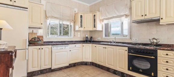 3 bedrooms Villa in Alicante, Spain No. 170285 12