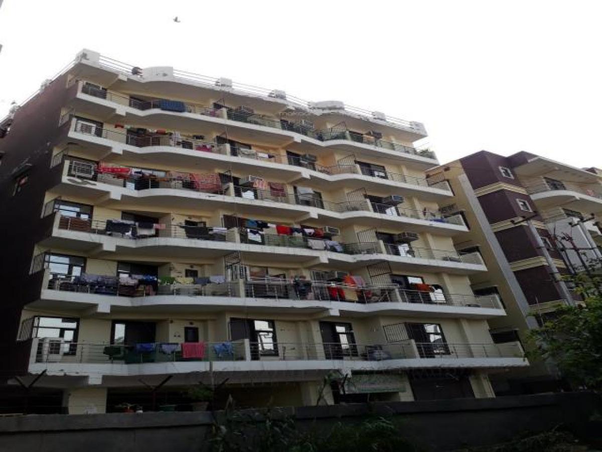 2 bedrooms House in Noida, India No. 14867