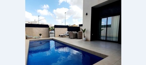 3 bedrooms House in Benijofar, Spain No. 285266 3