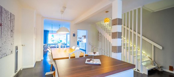 3 bedrooms Townhouse in Eimsbuttel, Germany No. 319076 5