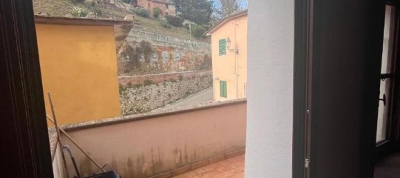 4 rooms Apartment in Palaia, Italy No. 30117 13