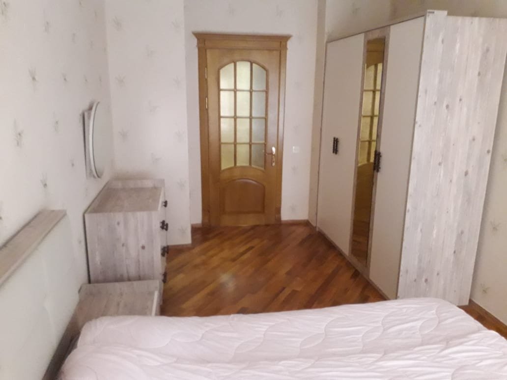 3 bedrooms Apartment in Khatay, Azerbaijan No. 1817