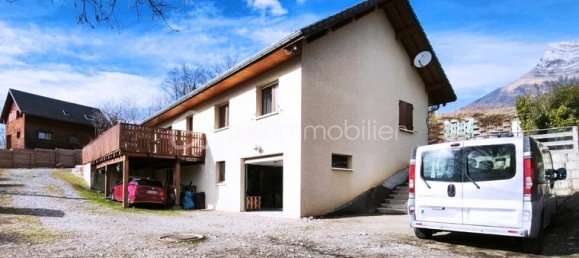 Casa de 4 dormitorios en Chamousset, France No. 300861 2