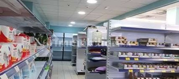 1غرفة عقار تجاري في Varese, Italy رقم 360235 8