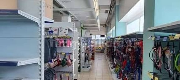 1غرفة عقار تجاري في Varese, Italy رقم 360235 15