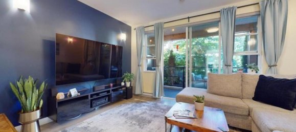 2 bedrooms House in British Columbia, Canada No. 1061 6