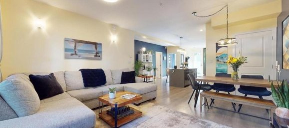 2 bedrooms House in British Columbia, Canada No. 1061 8