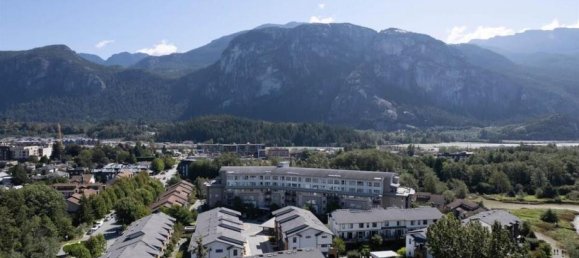 2 bedrooms House in British Columbia, Canada No. 1061 4