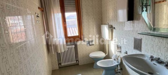 4 Schlafzimmer Haus in Novellara, Italy, Nr. 195943 35