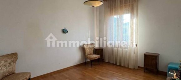 4 Schlafzimmer Haus in Novellara, Italy, Nr. 195943 37