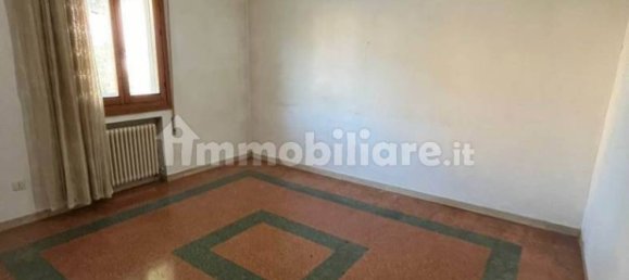 4 Schlafzimmer Haus in Novellara, Italy, Nr. 195943 18