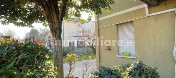 4 Schlafzimmer Haus in Novellara, Italy, Nr. 195943 3