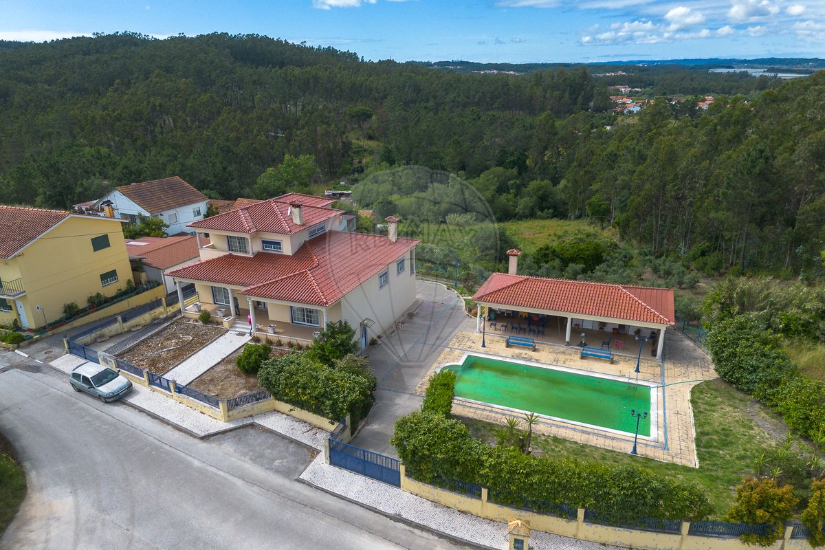 4 bedrooms House in Lourical, Portugal No. 24766