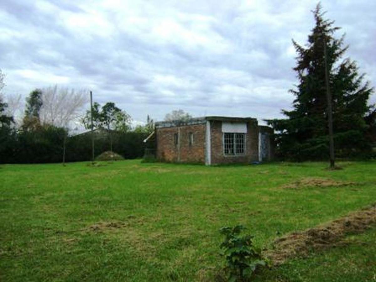  Land in Moreno, Argentina No. 47418