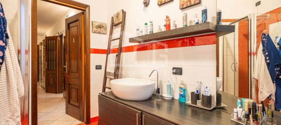 Вилла с 3 спальнями в Кавриана, Италия № 123096 25