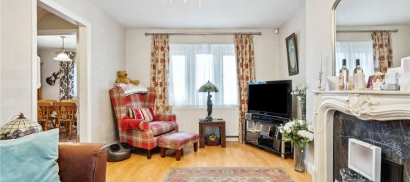 3 bedrooms House in London, United Kingdom No. 12705 2