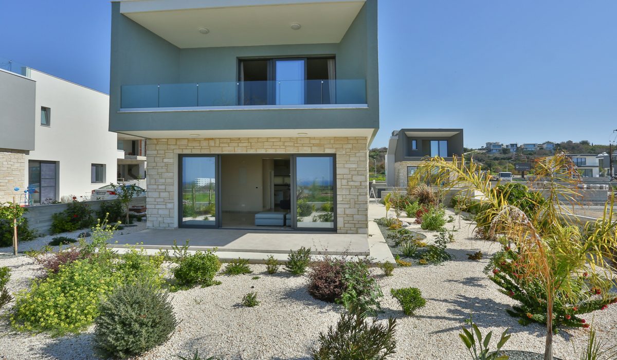 199m² Villa in Paphos, Cyprus No. 9589