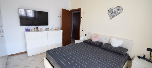 3 rooms Apartment in Pontenure, Italy No. 285286 11