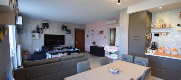 3 rooms Apartment in Pontenure, Italy No. 285286 6
