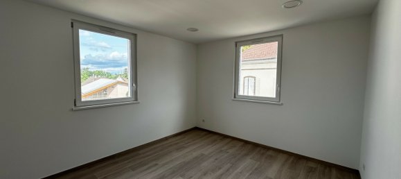 Gewerbliche Immobilie in Illfurth, France 109m², Nr. 88067 7