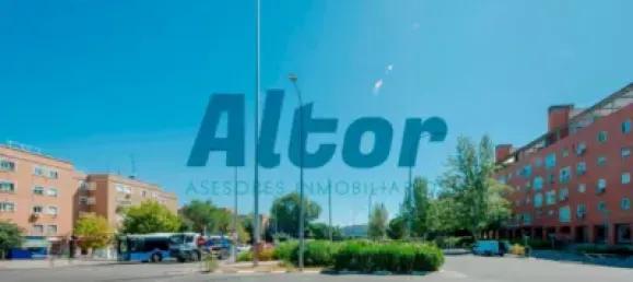 2 bedrooms Apartment in Madrid, Spain No. 137256 3