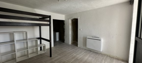 Casa T3 em Saint-Etienne-de-Chigny, France N.º 238379 4
