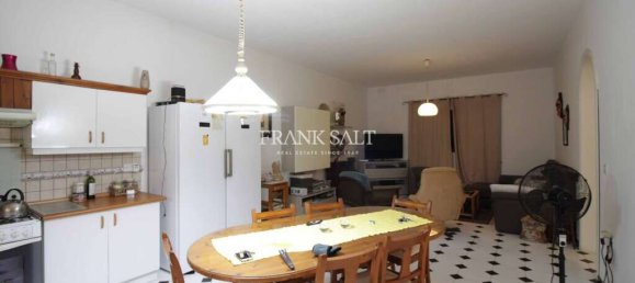 4 bedrooms Bungalow in Birzebbuga, Malta No. 6595 3