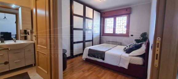 1 bedroom Apartment in Rome, Italy No. 335843 9