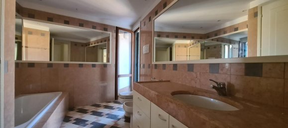 5 rooms Apartment in Castelfranco Veneto, Italy No. 233610 9