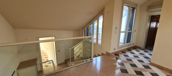 5 rooms Apartment in Castelfranco Veneto, Italy No. 233610 17