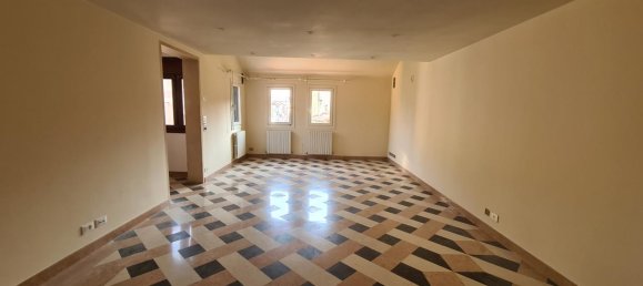5 rooms Apartment in Castelfranco Veneto, Italy No. 233610 20