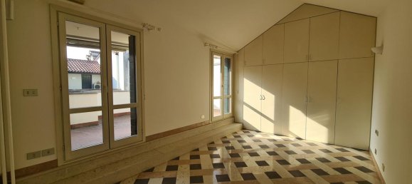 5 rooms Apartment in Castelfranco Veneto, Italy No. 233610 32