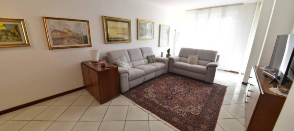 4-Zimmer Villa in Cesano Maderno, Italy, Nr. 37223 38