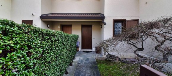 4-Zimmer Villa in Cesano Maderno, Italy, Nr. 37223 3