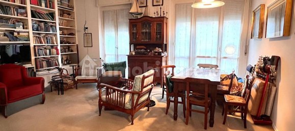 3 bedrooms Apartment in Milan, Italy No. 317163 4