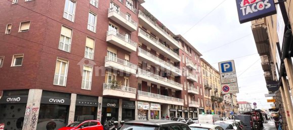 3 bedrooms Apartment in Milan, Italy No. 317163 2